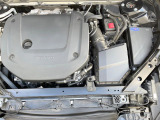 当店の認定中古車(VOLVO APPROVED CAR)はメーカー基準の車齢・走行に応じた内外装・機関の176項目もの項目に厳密な点検を実施。すべての基準を満たした自信を持ってお届けする中古車です。