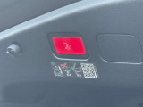 メルセデス・ベンツの定める厳しい基準をクリアしたお車のみをご案内させて頂きます。納車前整備はメーカー規定に基づき100項目以上にも及ぶ点検を熟練のメカニックによって行いご納車させて頂きます。