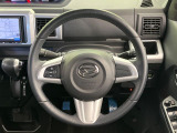 【純正革巻きステアリング】上質な革を使用することで、手にしっかり馴染みとても運転しやすいハンドルです♪