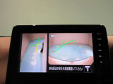 左サイドカメラとフロントカメラ運転席から死角となりやすい車両左前部分や前方もバッチリ見えます