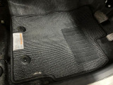 嬉しい装備!純正カーペットマット付き!!もちろんクリーニング済みです♪