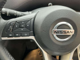 ナビの音量など手元で操作できる、便利なハンドルスイッチ付き。