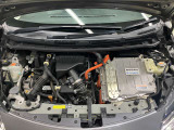 エンジンルームもクリーニング済みできれいですよ。日産の整備士がしっかりと丁寧に点検していますので安心してお乗りいただけます
