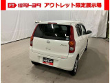 外装のキズ・凹みはそのままで室内は簡易清掃のみの保証なし車ですが、価格を抑えたお得な中古車です♪詳細はご来店時にスタッフへお尋ねください★