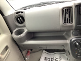屋上展示場に常に50台以上の車両をご用意!お気に入りの1台が見つかるかも!?