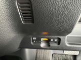 高速の出入りを楽にできるETC車載器付きです。