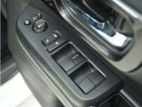 ◆パワーウィンドウスイッチ◆運転席から全席の窓の開閉操作を行うことが出来いつでも換気ができます!