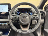 ステアリングスイッチ搭載!手を離さずに手元のスイッチでさまざまな操作が可能。運転中、視線をそらさなくても操作ができて安全です!