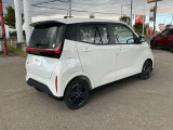 日産自動車認定のクオリティショップ」3つのお約束: 3≫「店&rArr;清潔で明るく、さらに快適なお店へ」 展示スペースがしっかり確保されているので、実際に見て乗って納得のいくまでご検討いただけます。