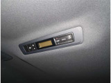 後席用のオートエアコンです。温風、冷風を自動で管理して、リアの方も快適にドライブを楽しんでいただけます!