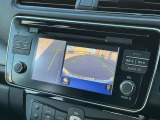スイッチ操作により、「トップビュー」「フロントビュー」「サイドブラインドビュー」を切り替えが可能です。