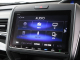 ナビゲーションは純正9インチメモリーナビ(VXM-217VFNi)を装着しております。AM、FM、CD、DVD再生、Bluetooth、音楽録音再生、フルセグTVがご使用いただけます。