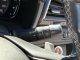 オートライト機能付なので、夕暮れ時や、トンネルなどでの付け忘れ、消し忘れがなくなります。また、夜間はエンジンを掛けたら点灯、切ると消灯致します。
