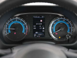 シンプルで見やすいメーターです。
