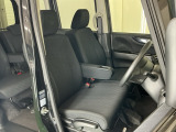 当車両は、次のお客様に気持ちよくお乗りいただくため、専門スタッフによる【徹底シートクリーニング】を施工済みです!
