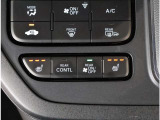 運転席、助手席用シートヒーターです。お好みに合わせてご利用ください♪