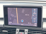 ●純正ナビ:一体感のあるナビは、高級感ある車内を演出してくれます。Bluetooth再生などオーディオ機能も充実しておりますので、運転もより楽しめます♪