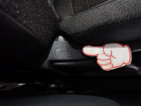 サイドカーテンエアバックは側面衝突時、運転席・助手席のサイドに配置されたエアバックが膨らみ乗員を保護します。前から横から守られるので安心です。
