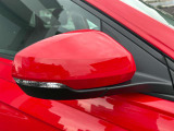 他車にウインカー点灯が見やすくなっており、事故の回避に繋がります。