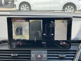 サラウンドビューカメラ装備 車両の4つのカメラから得た映像を合成し、上空から眺めているような映像をモニターに映し出します。車両周辺の歩行者や障害物などの発見に役立ちます。