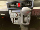 納車前にはプロのメカニックが、各部の点検を行います。ディーラーにしか出来ない品質、そしてサービスできっと満足していただけると思います!