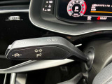 シンプルさと機能性が両立しており、ドイツ車らしい良いインテリアになっています。