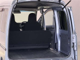 荷室はシートアレンジを行うことで広い荷室にすることが可能です 様々なシーンで活躍できますね