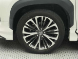 ご覧いただき誠にありがとうございます。お車が気になりましたらぜひお店へ。ご来店前のご連絡をお待ちしております♪