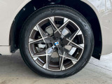 サービスにはドイツ本国と同様に教育と訓練を受け、BMWを知り尽くした「マイスター」が数多く在籍しております。360度による納車前点検整備で、お客様に安心と安全をお届けいたします。