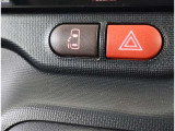 片側電動スライドドアのスイッチ付です。車内からもスイッチひとつで楽にドアの開閉が可能です。電動なので開閉時に力を使う必要がなく、半ドアになることもありません!