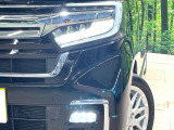 【シーケンシャルターンランプ付きLEDヘッドライト】人気の『流れるウィンカー』付きのLEDヘッドライトを装備♪高級感はもちろん、点灯時は存在感たっぷりで他車からも認識されやすく安心です。