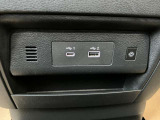 ◆USB電源ソケット◆タイプA・タイプC 夜間でもUSBの位置がわかるよう、リングライトを採用しています。