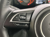 ステアリング左側のスイッチになります。オーディオの操作が手元でできますので運転の妨げにならないので安心して運転できます。