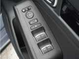 ◆パワーウィンドウスイッチ◆運転席から全席の窓の開閉操作を行うことが出来いつでも換気ができます!