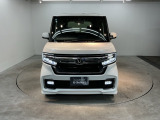 一目見てホンダ車だとわかるカッコいいフロントマスクです!