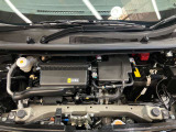 エンジンルームもクリーニング済みできれいですよ。日産の整備士がしっかりと丁寧に点検していますので安心してお乗りいただけます