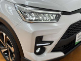 ○暗い夜道も明るく照らします○LEDヘッドライト装着車! 夜間のドライブも安心ですね♪消費電力が少なくて明るいなんて、◎です☆