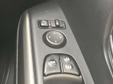 電動格納ミラーは駐車時や狭いとこなどやっぱりあると便利ですよ。