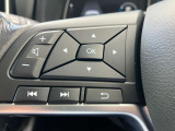 オーデイオやナビのコントロールができるスイッチ、運転中は手を放さず手元で操作可能なんです!