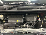 エンジンルームもクリーニング済みできれいですよ。日産の整備士がしっかりと丁寧に点検していますので安心してお乗りいただけます