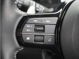 ◆オーディオリモコンスイッチ◆ハンドルにスイッチが装備されてます。視点をそらすことなく、ボリューム調整・オーディオソース切替・選曲が出来ます。安全運転しながら操作が可能になりました。
