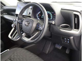 見通しのよいすっきりとした視界で、誰でも運転しやすいです。運転のしやすさは疲れにくさにも繋がりますよ♪