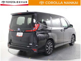 リアはシンプルでスタイリッシュなデザインです。