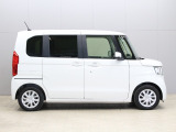 【コーティング/ガードコスメSP】好評のコーティング施工で愛車のボディをケアしませんか?紫外線や酸性雨等の劣化によって塗装面の光沢の消失や塗装の剥離を防ぎます!
