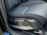 ■ハイトアジャスター■リクライニングだけでなく座席の高さも調整できるので運転のしやすい姿勢を微調整できるので長い運転でも疲れにくいですよ!ご自身にあったドライビングポジションで運転しましょう