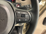 クルーズコントロールを装備しています。高速道路などで一定の速度で走ってくれるので運転が楽ですよ!速度を設定できますので、スピードの出しすぎにも注意できます。