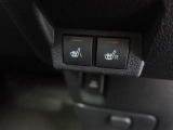 前席にはシートヒーターを装備しています。