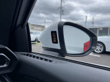 ●ブラインドスポット(サイドアシスト)付き!サイドミラーやバックミラーに映らない車両の存在を指し、これを意識することで事故のリスクを減らすことができます。