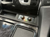 シートヒーター付きなので、冬でもお尻がポッカポカ♪長距離のドライブでも、暖かくクルマに乗れそうですね。