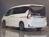 関西最大級の広さを誇る新車・中古車併売店!全国どこでも納車できます!詳しくは営業スタッフまで